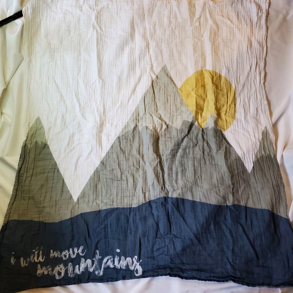 Lulujo Baby Cotton Swaddle‎ Blanket Outdoor Mountain Print